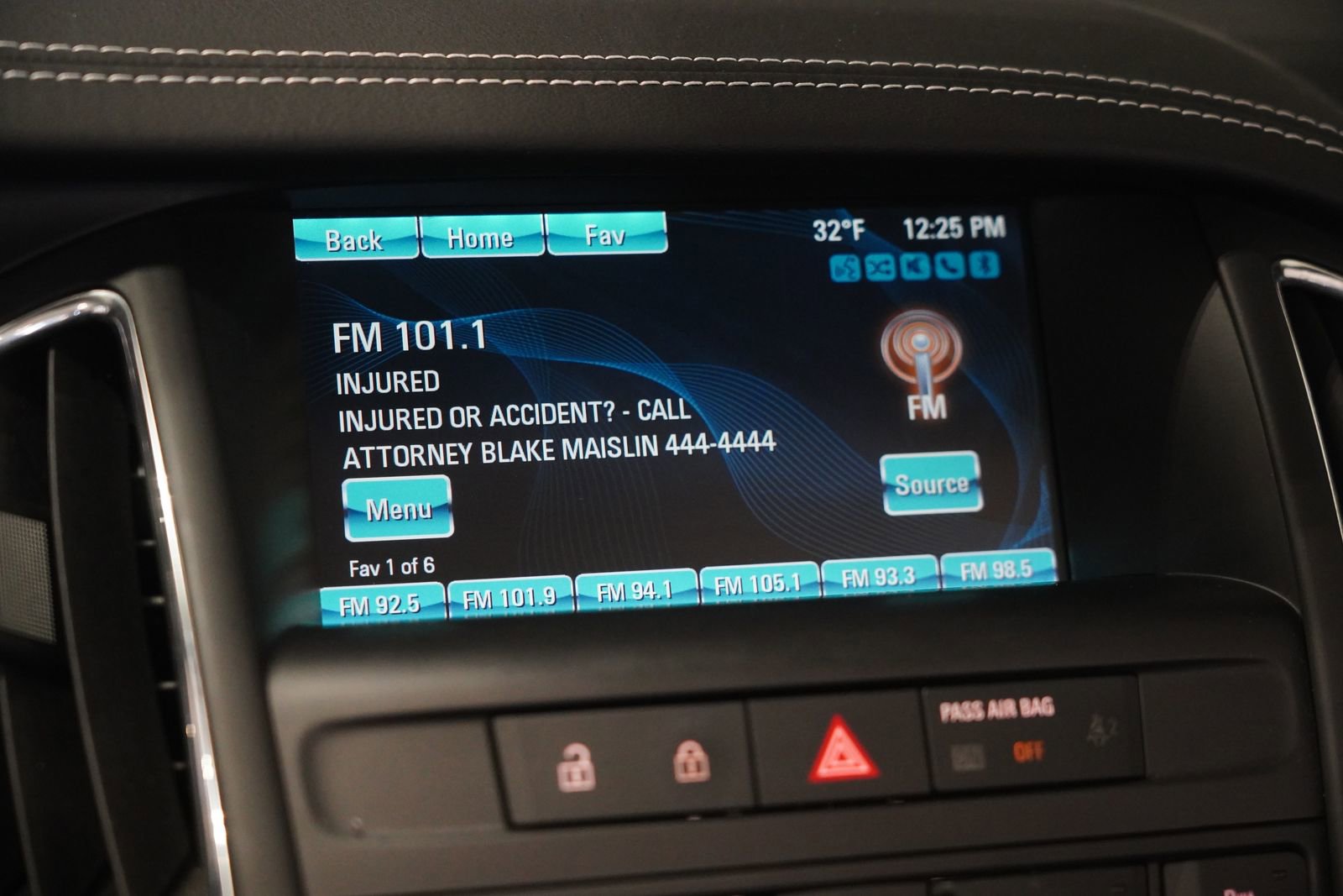 Used 2016 Buick Cascada Premium image 26