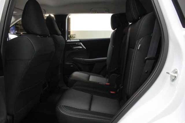 New 2026 Mitsubishi Outlander ES image 24