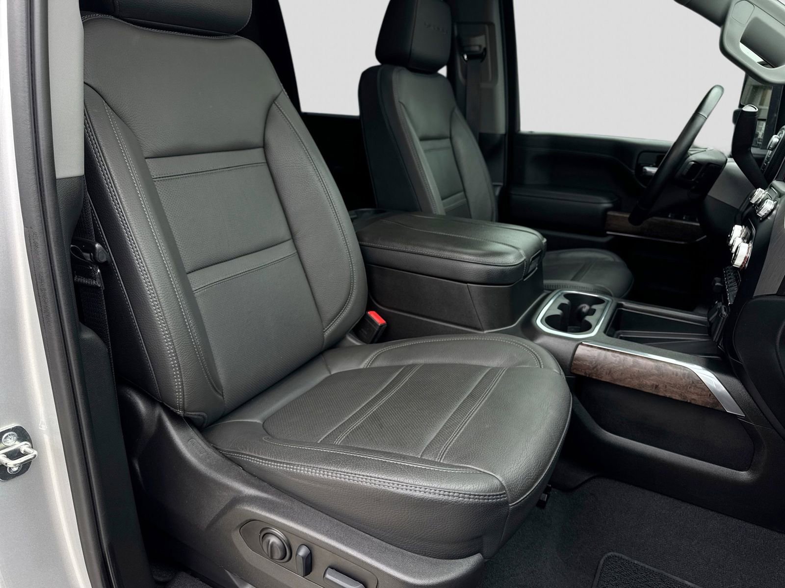 Used 2023 GMC Sierra 2500 Denali AWD/4WD image 23