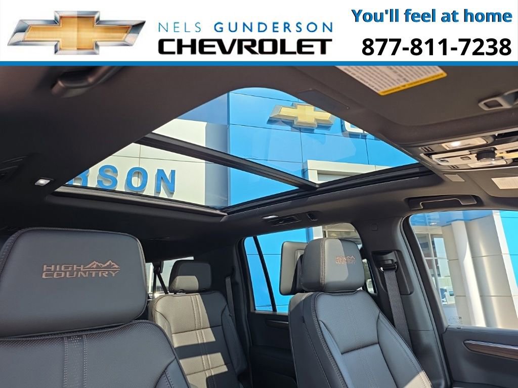 New 2026 Chevrolet Suburban High Country image 11