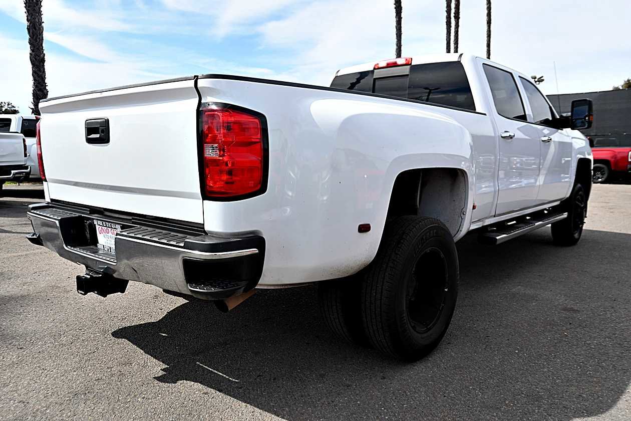 Used 2015 Chevrolet Silverado 3500 LTZ image 8