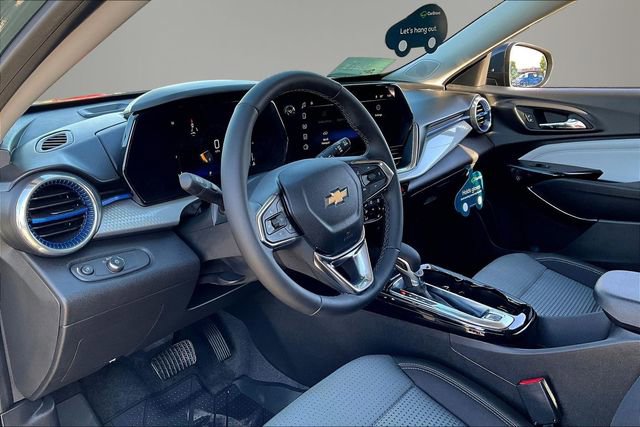 Used 2026 Chevrolet Trax LT w/ Driver Confidence Package FWD image 16
