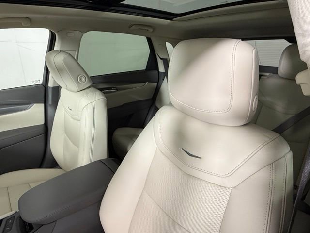 New 2025 Cadillac XT5 Premium Luxury w/ Technology Package FWD image 14