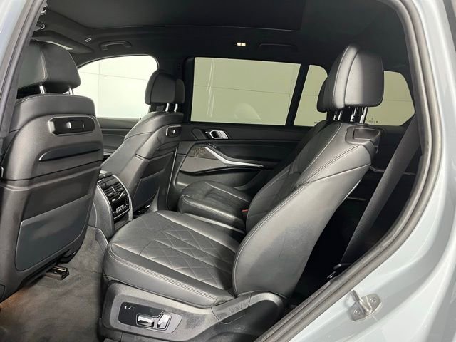 Used 2023 BMW X7 xDrive40i w/ M Sport Package image 18