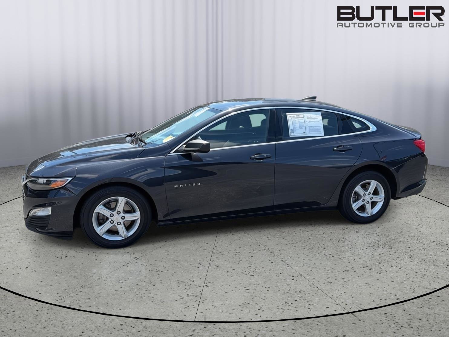Used 2022 Chevrolet Malibu LS FWD image 3