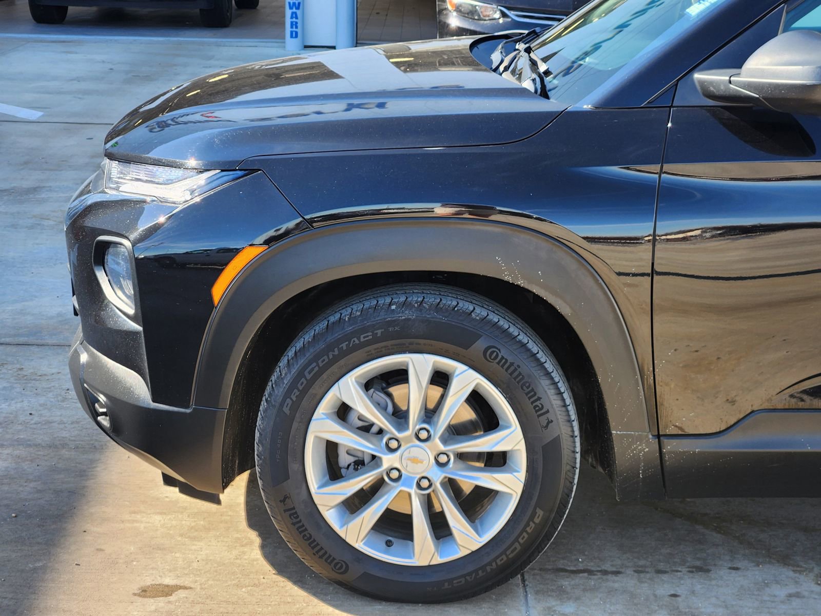 Used 2023 Chevrolet TrailBlazer LS image 11