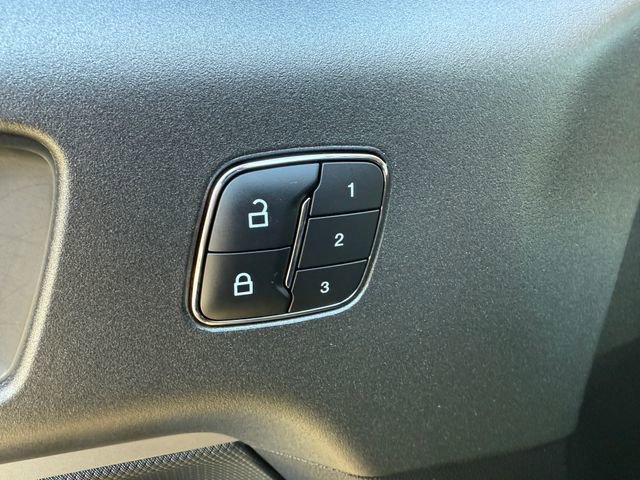 Used 2025 Ford Bronco Sport Badlands image 19