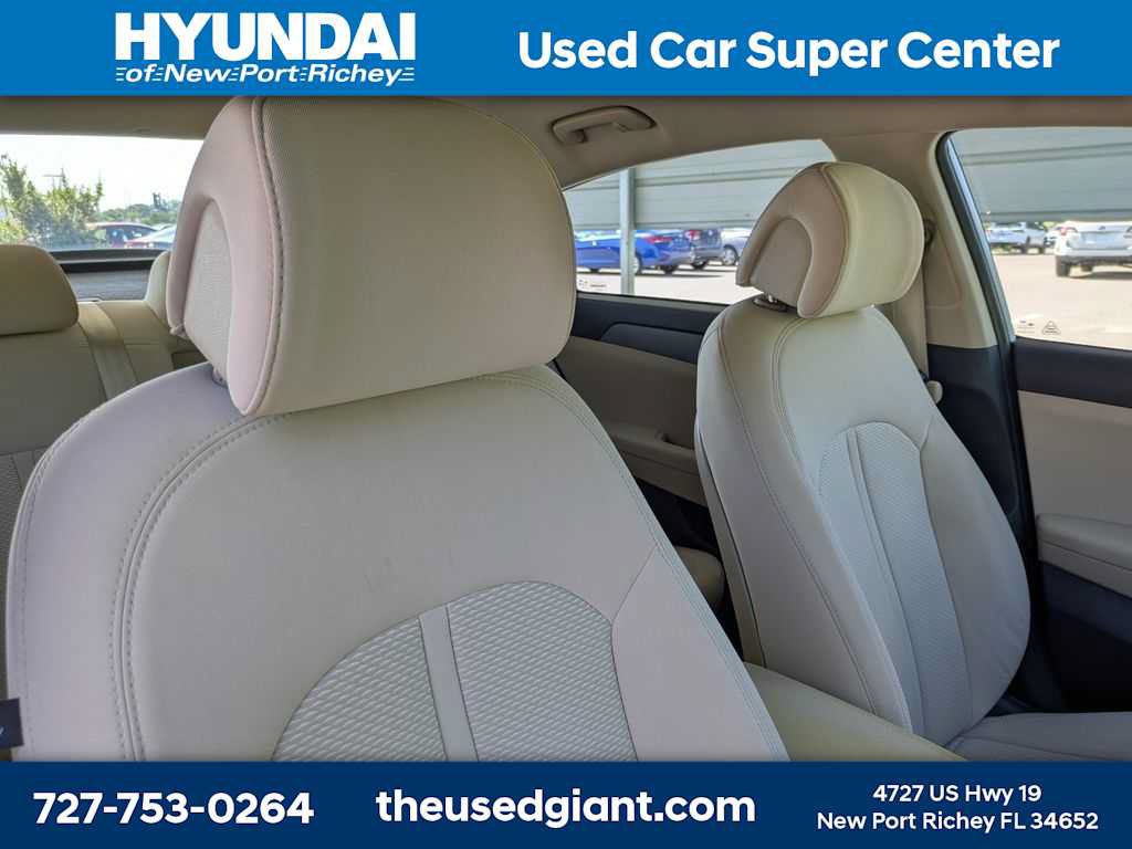 Used 2017 Hyundai Sonata SE FWD image 6