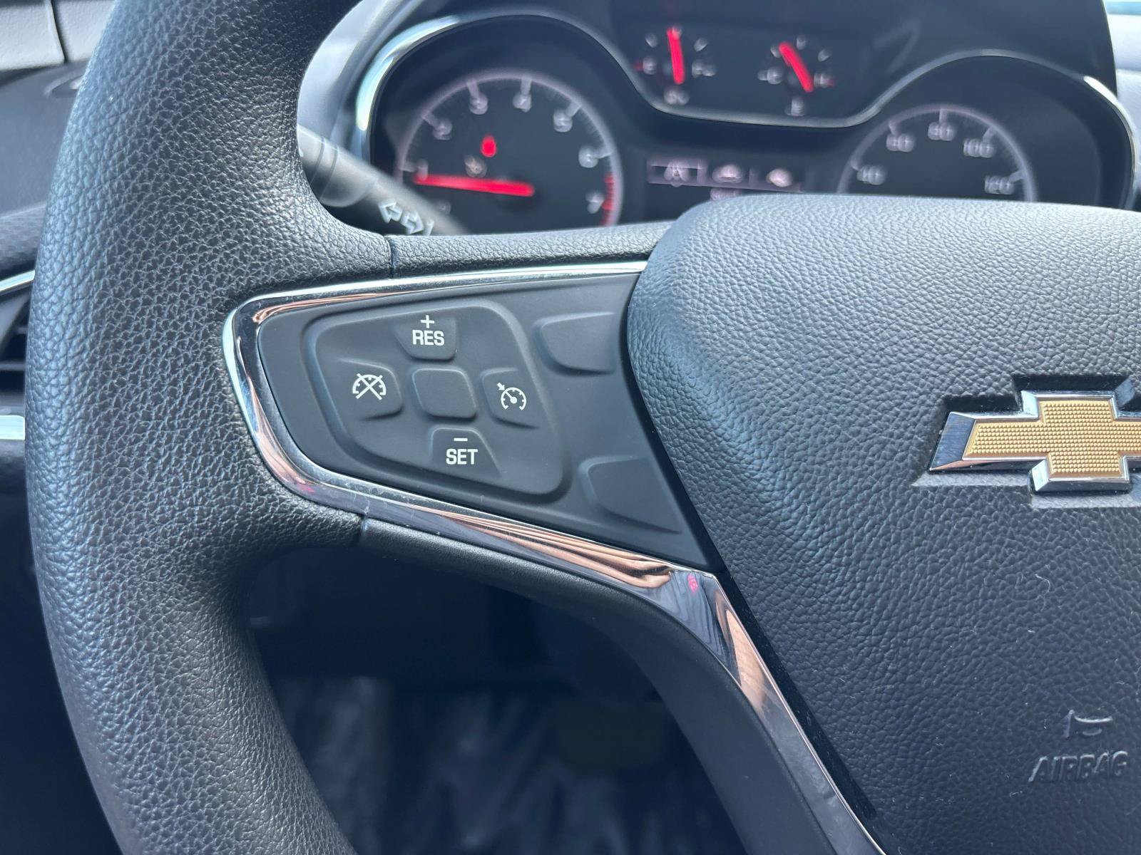 Used 2019 Chevrolet Cruze LT w/ Convenience Package FWD image 17