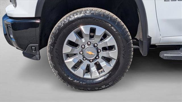 Used 2025 Chevrolet Silverado 2500 Custom w/ Custom Value Package AWD/4WD image 27