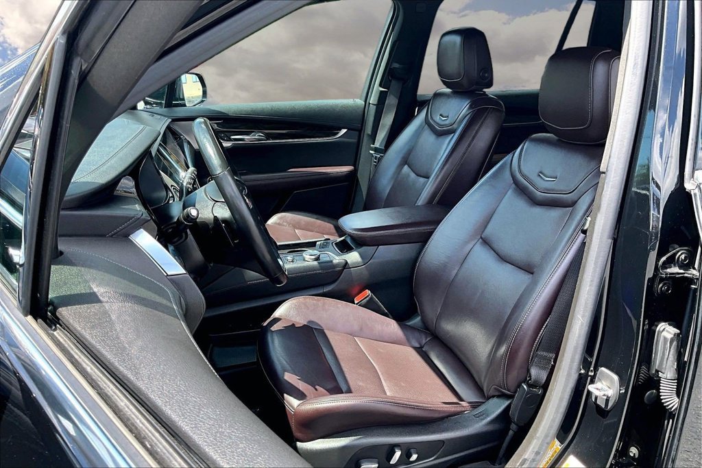 Used 2021 Cadillac XT6 Premium Luxury AWD/4WD image 20
