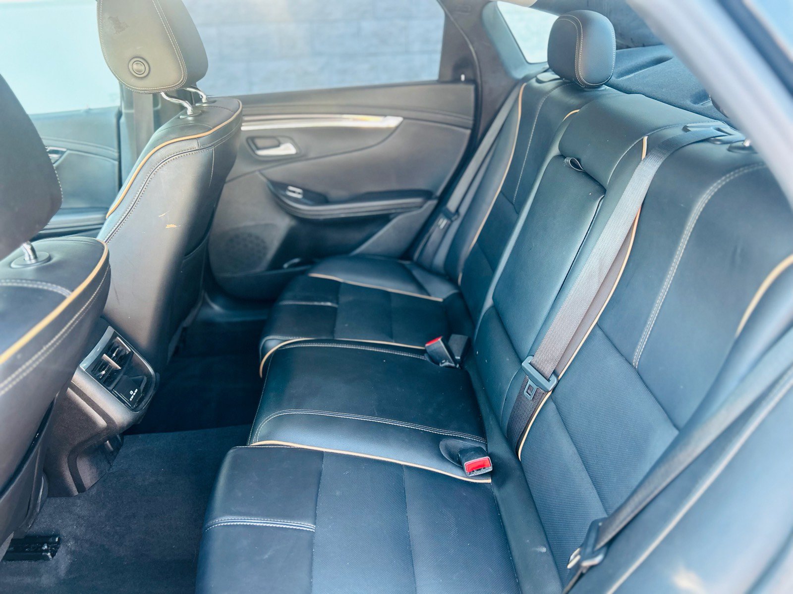 Used 2017 Chevrolet Impala Premier w/ Enhanced Convenience Package FWD image 19