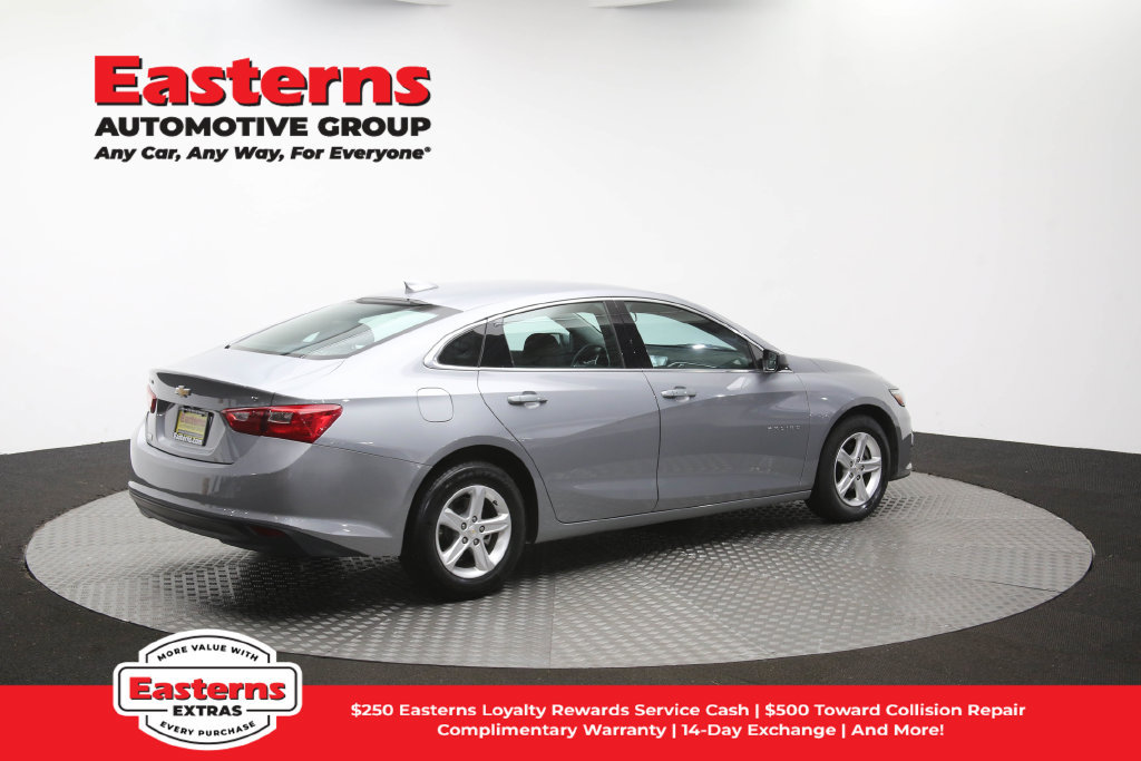 Used 2023 Chevrolet Malibu LT FWD image 42
