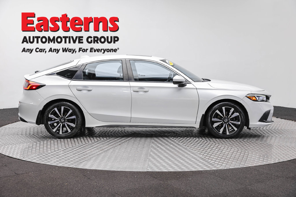 Used 2022 Honda Civic EX-L image 5