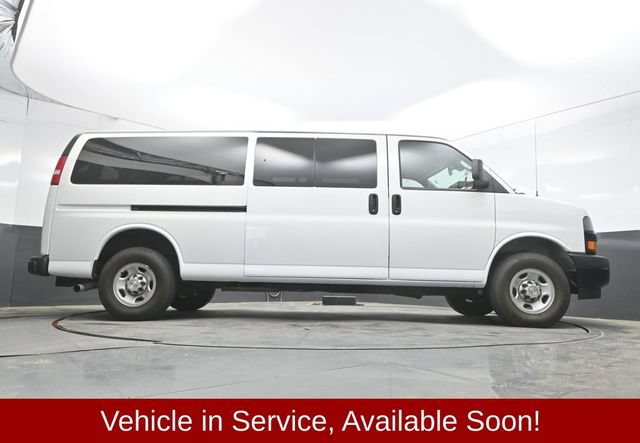 Used 2024 Chevrolet Express 3500 LS RWD image 39