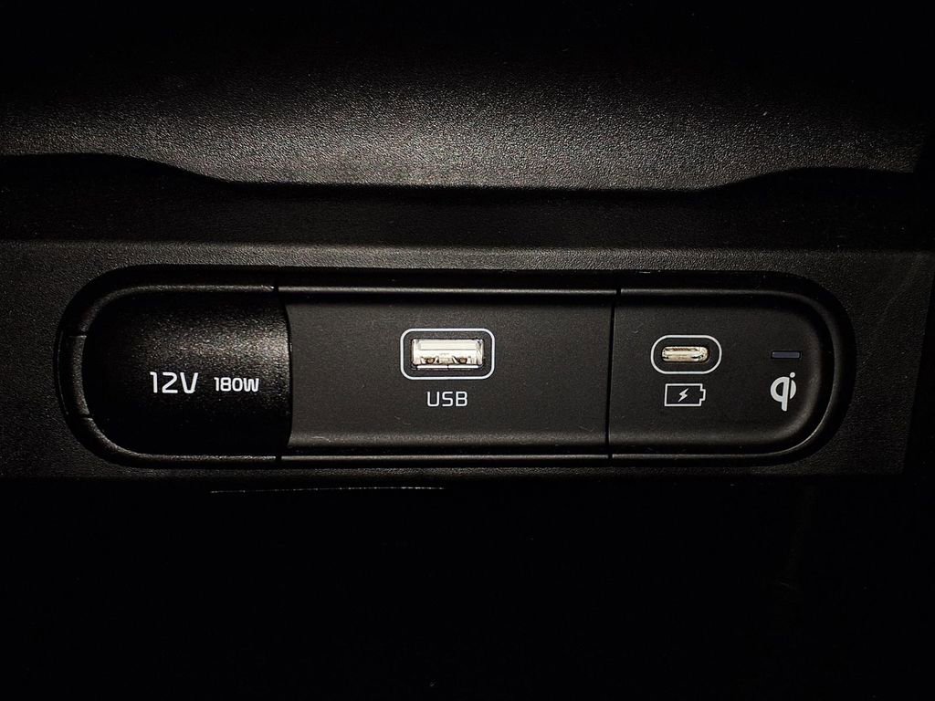 Used 2023 Kia Telluride S image 25