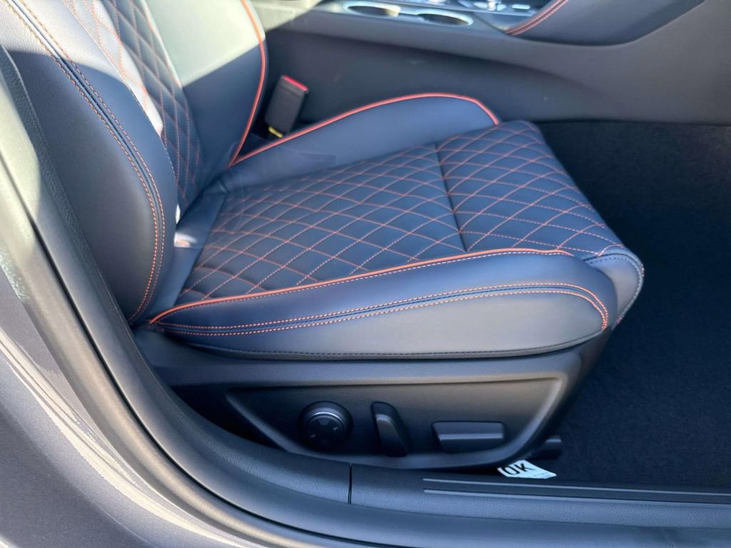 New 2026 Genesis G70 3.3T Prestige RWD image 15