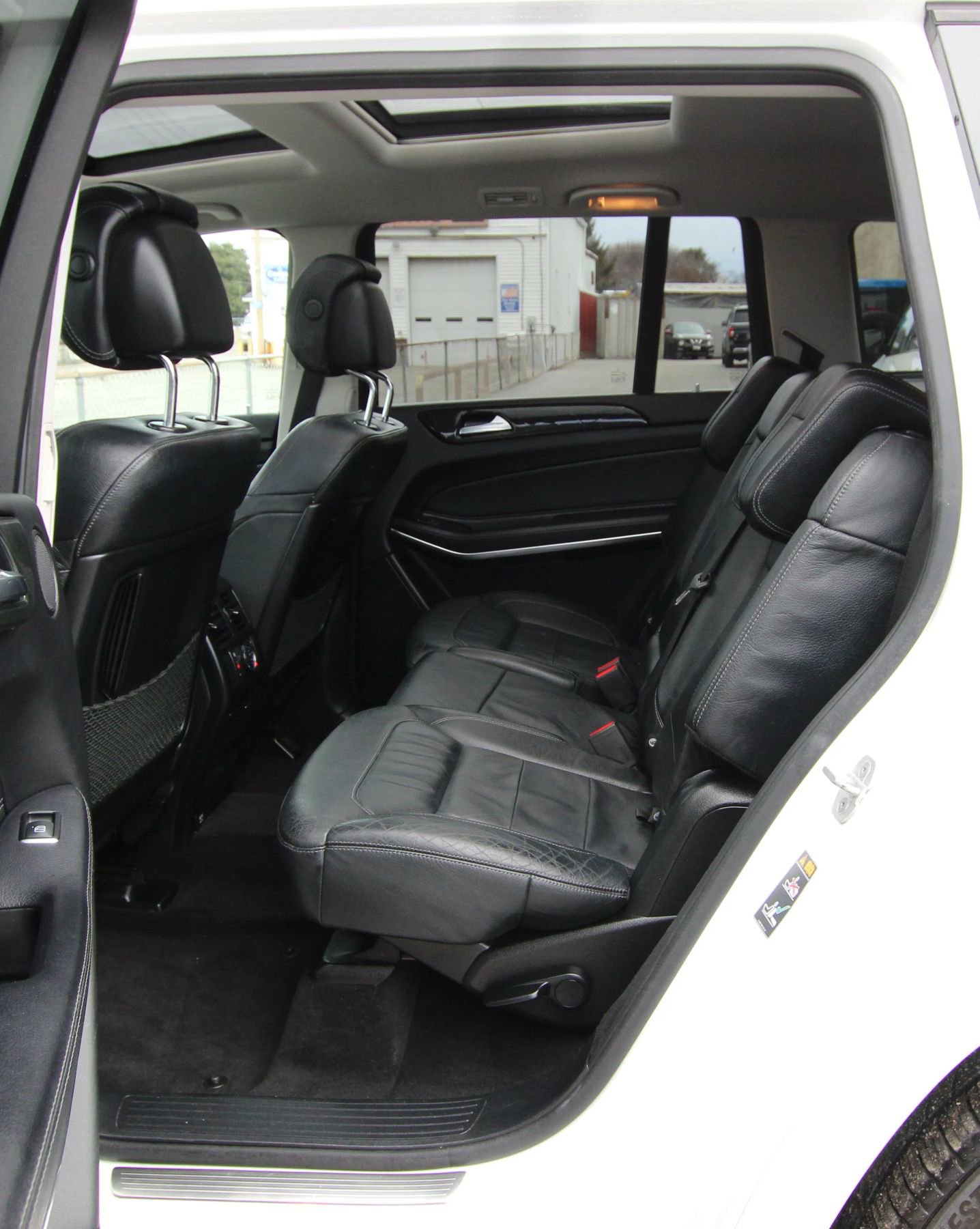 Used 2018 Mercedes-Benz GLS 550 4MATIC w/ Driver Assistance Package image 10