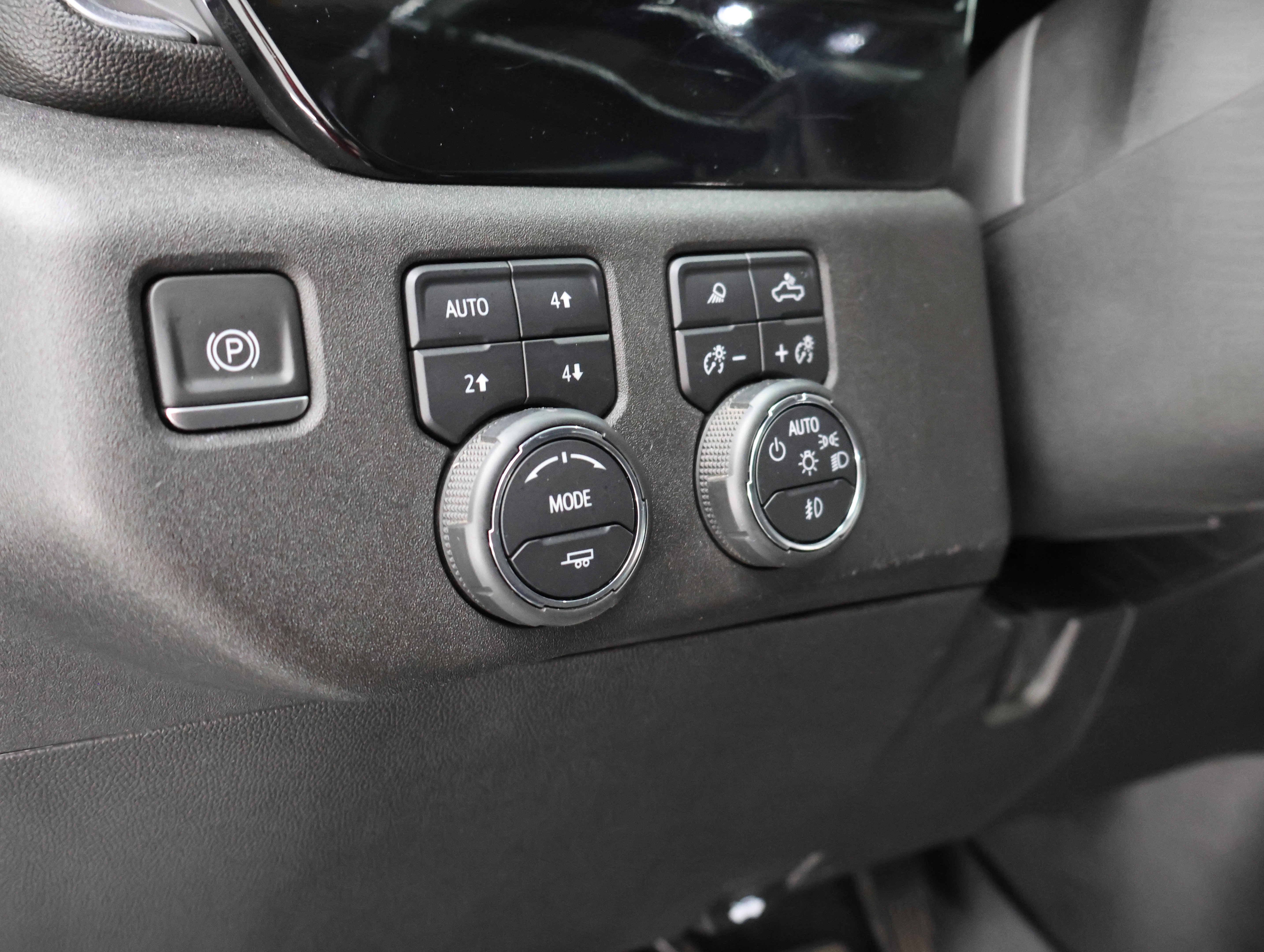 Used 2024 Chevrolet Silverado 2500 LT w/ All Star Edition AWD/4WD image 50