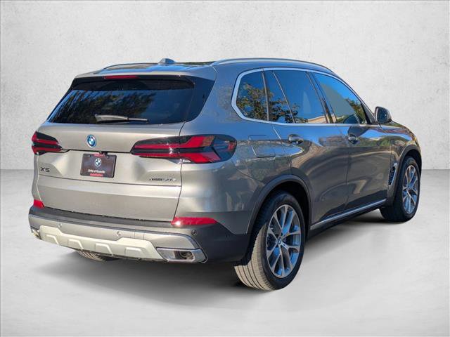 New 2026 BMW X5 xDrive50e w/ Executive Package image 2
