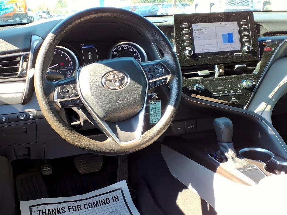 Used 2022 Toyota Camry LE image 11