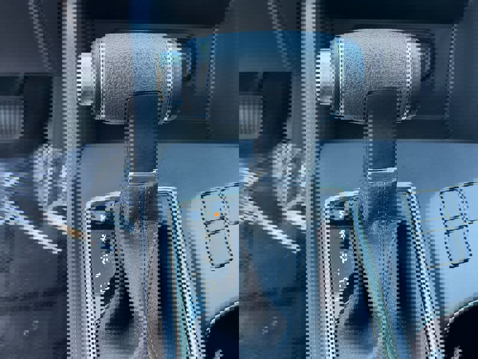 Used 2025 Kia Sportage LX image 23