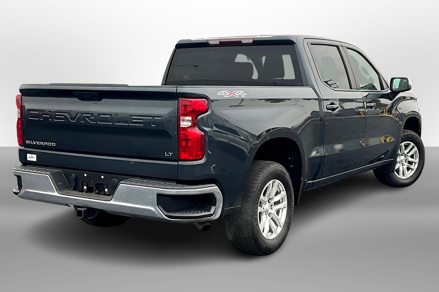 Used 2021 Chevrolet Silverado 1500 LT AWD/4WD image 11