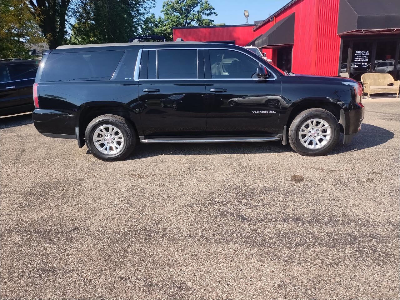 Used 2018 GMC Yukon XL SLT image 27