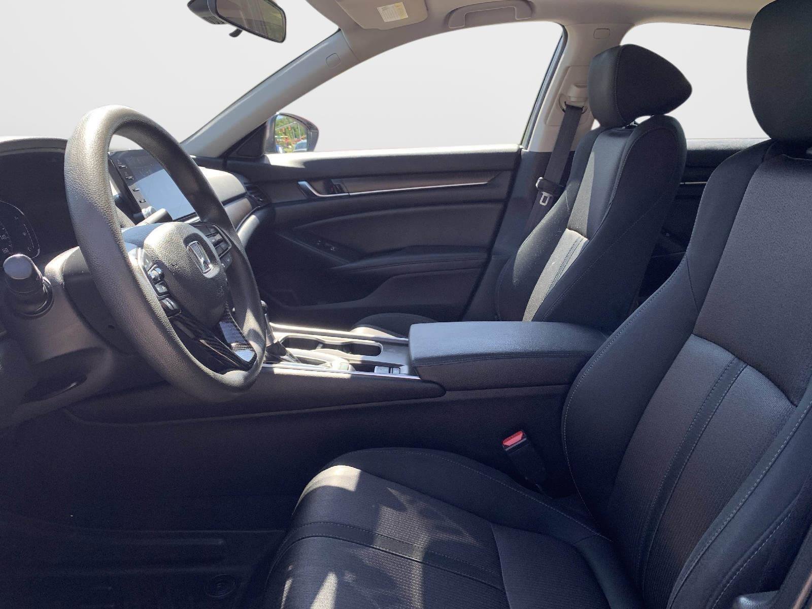 Used 2019 Honda Accord EX image 12