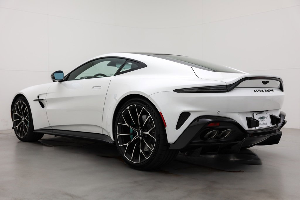 New 2025 Aston Martin V8 Vantage Coupe image 2