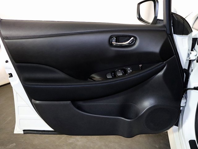 Used 2019 Nissan Leaf SV image 22