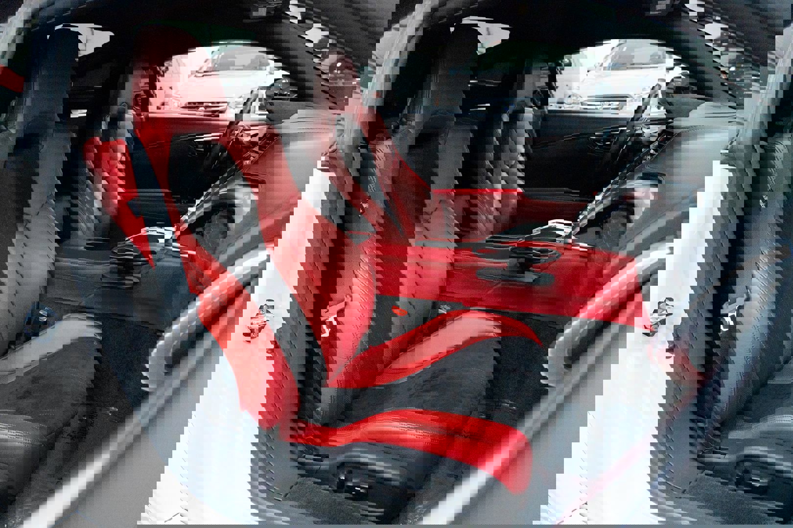 Used 2017 Acura NSX image 23