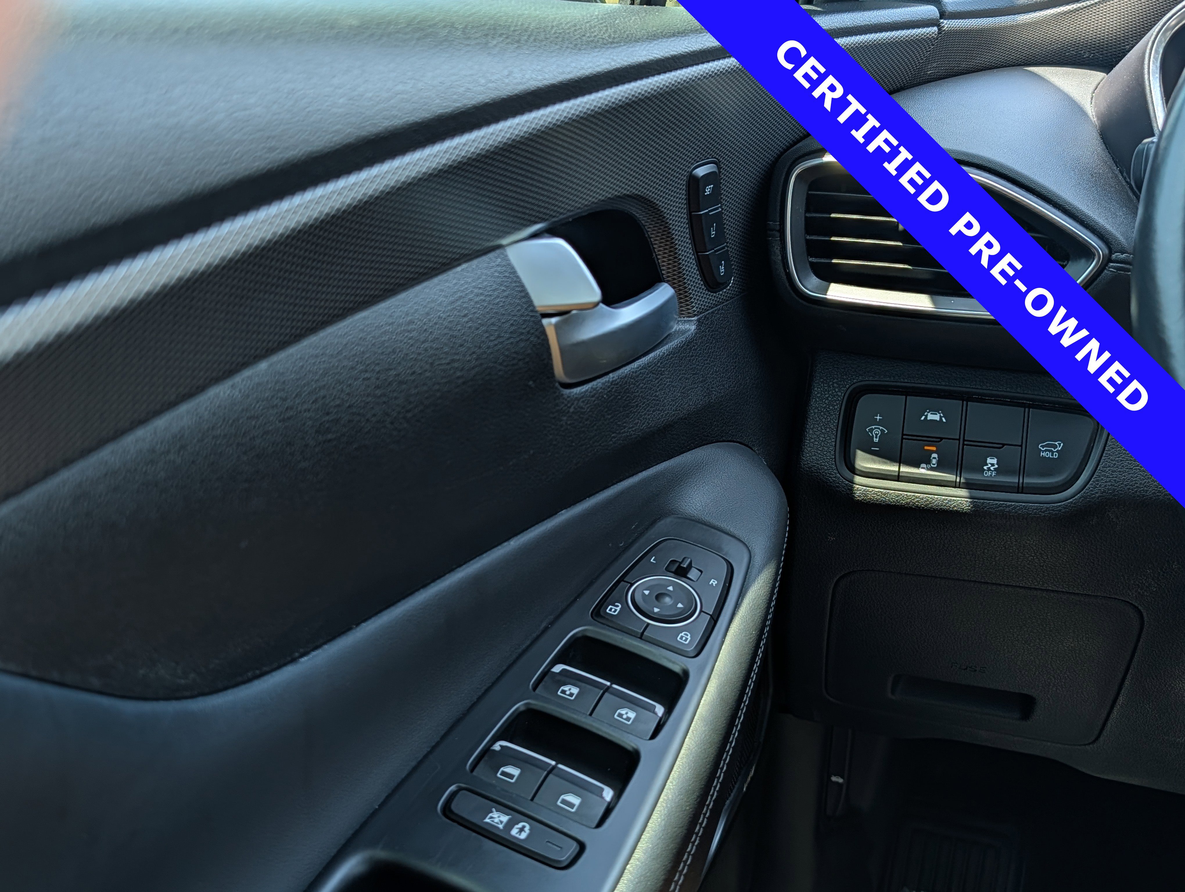 Used 2020 Hyundai Santa Fe Limited FWD image 25
