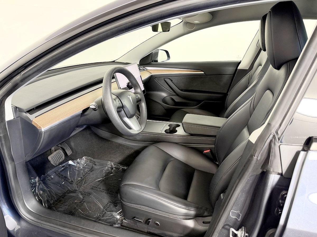 Used 2023 Tesla Model 3 Standard Range RWD image 27