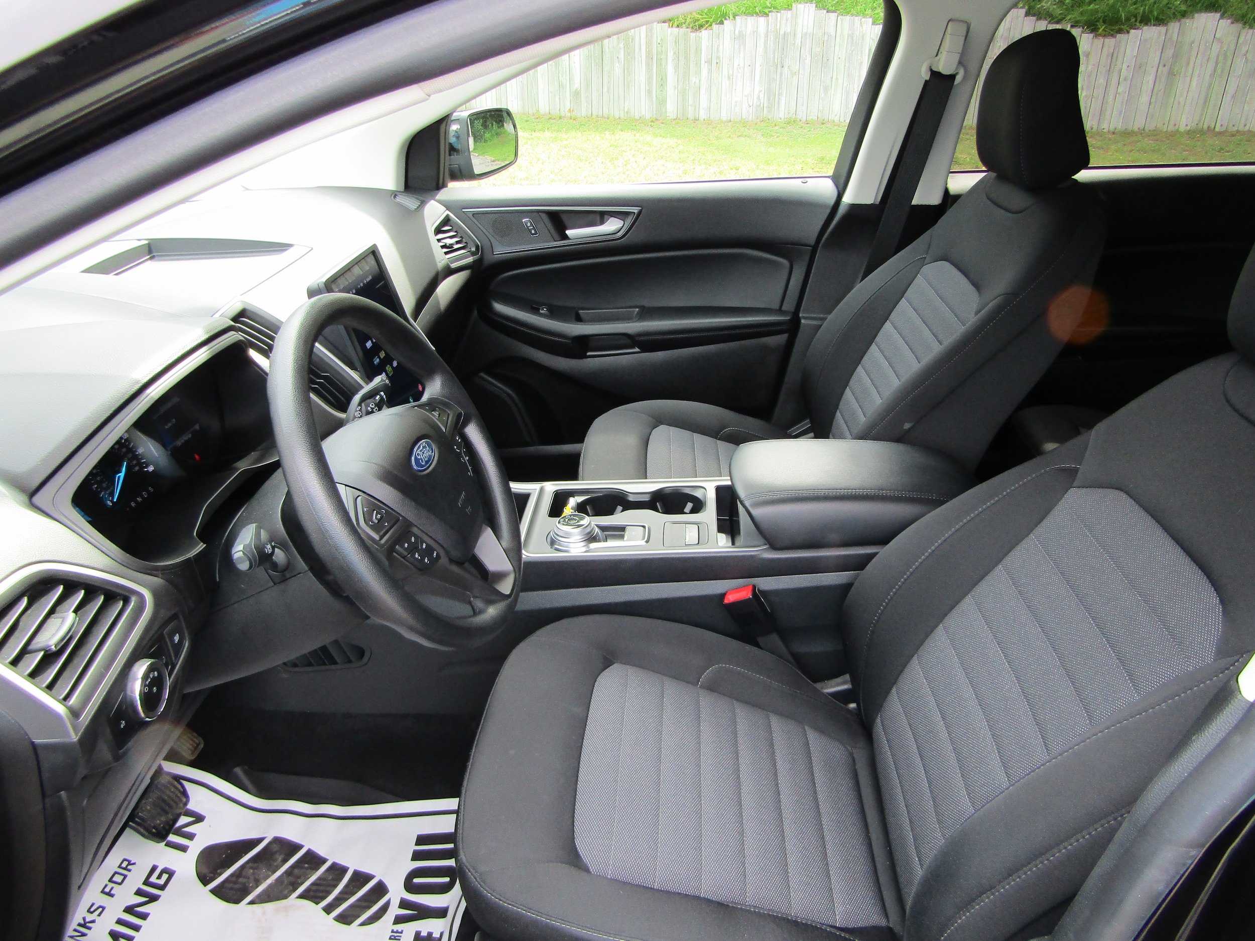 Used 2024 Ford Edge SE w/ Black Appearance Package AWD/4WD image 11