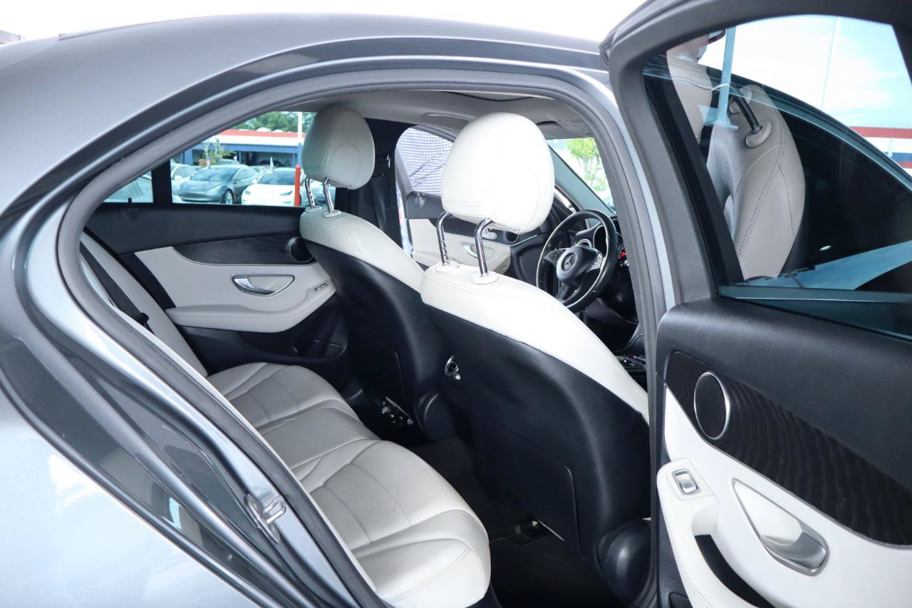 Used 2017 Mercedes-Benz C 300 4MATIC Sedan w/ Premium 1 Package image 34