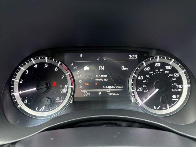 Used 2024 Toyota Highlander LE image 16