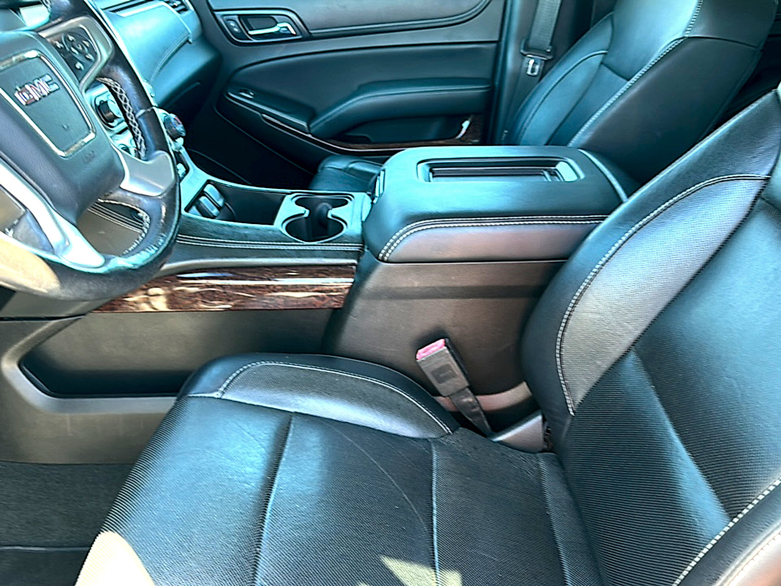 Used 2018 GMC Yukon XL SLT w/ Premium Edition RWD image 13