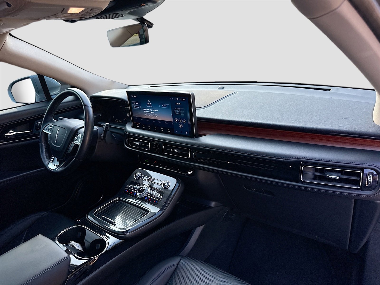 Used 2023 Lincoln Nautilus Reserve image 29