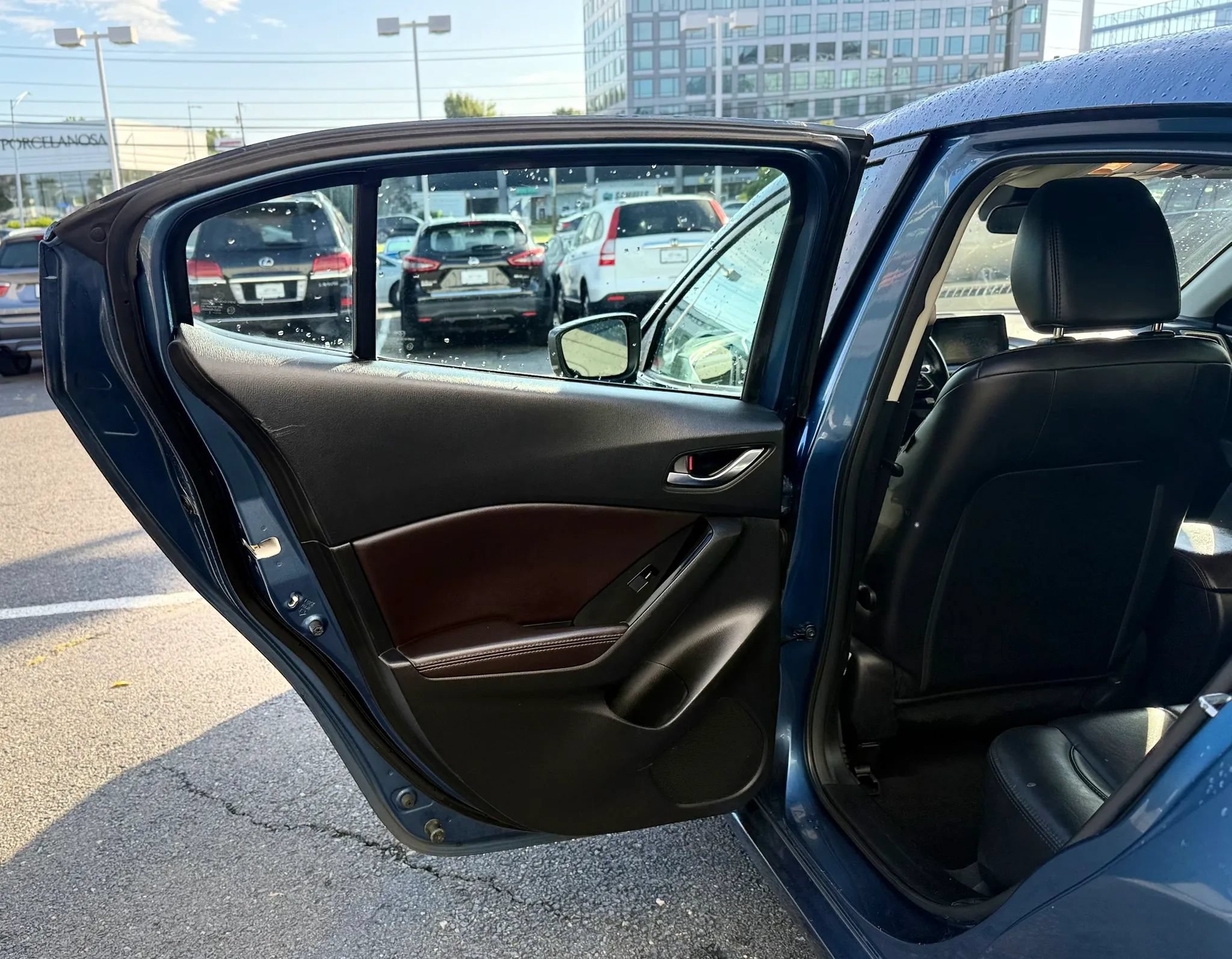 Used 2017 MAZDA MAZDA3 Touring FWD image 25