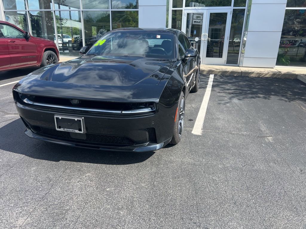 New 2024 Dodge Charger R/T w/ Plus Group