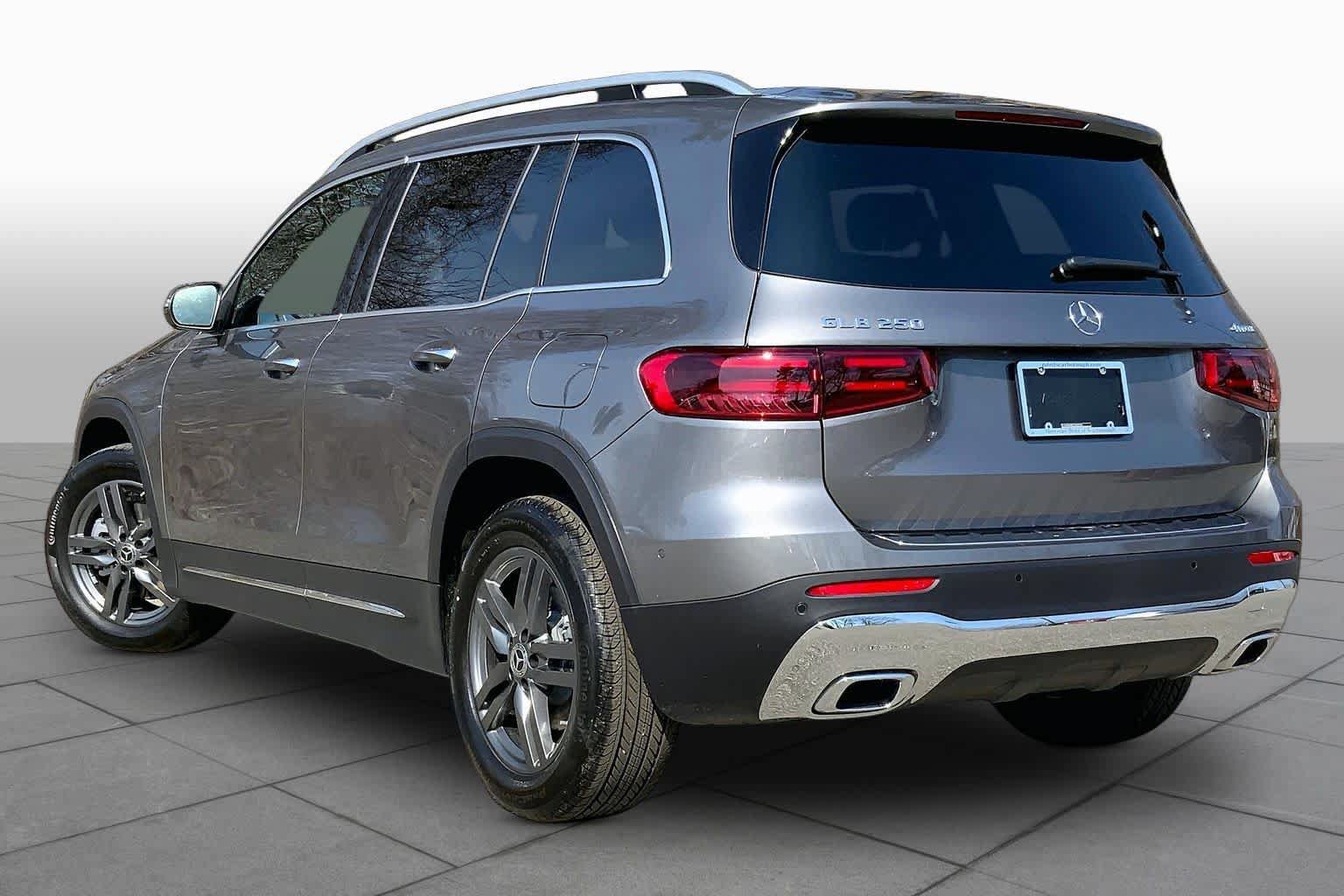 New 2026 Mercedes-Benz GLB 250 4MATIC image 16
