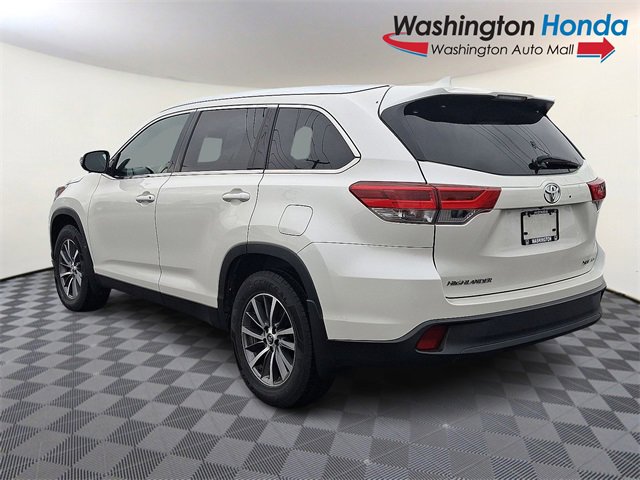 Used 2019 Toyota Highlander XLE image 4