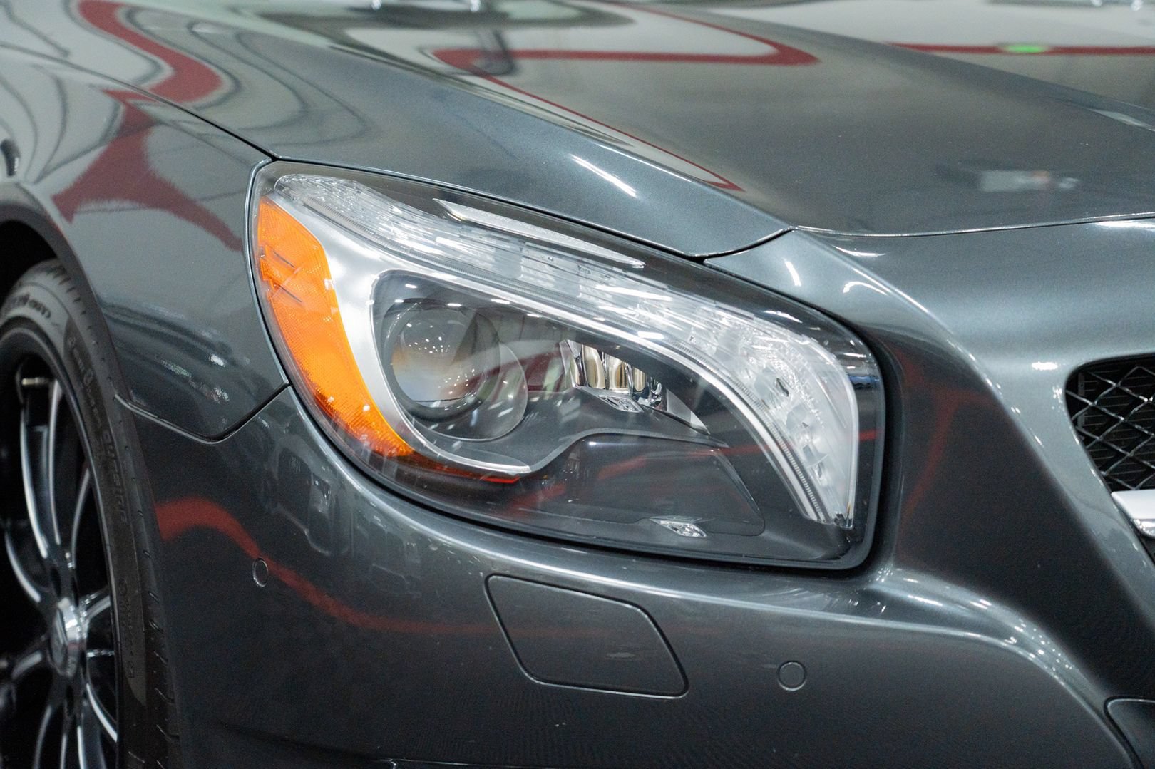 Used 2013 Mercedes-Benz SL 550 image 13
