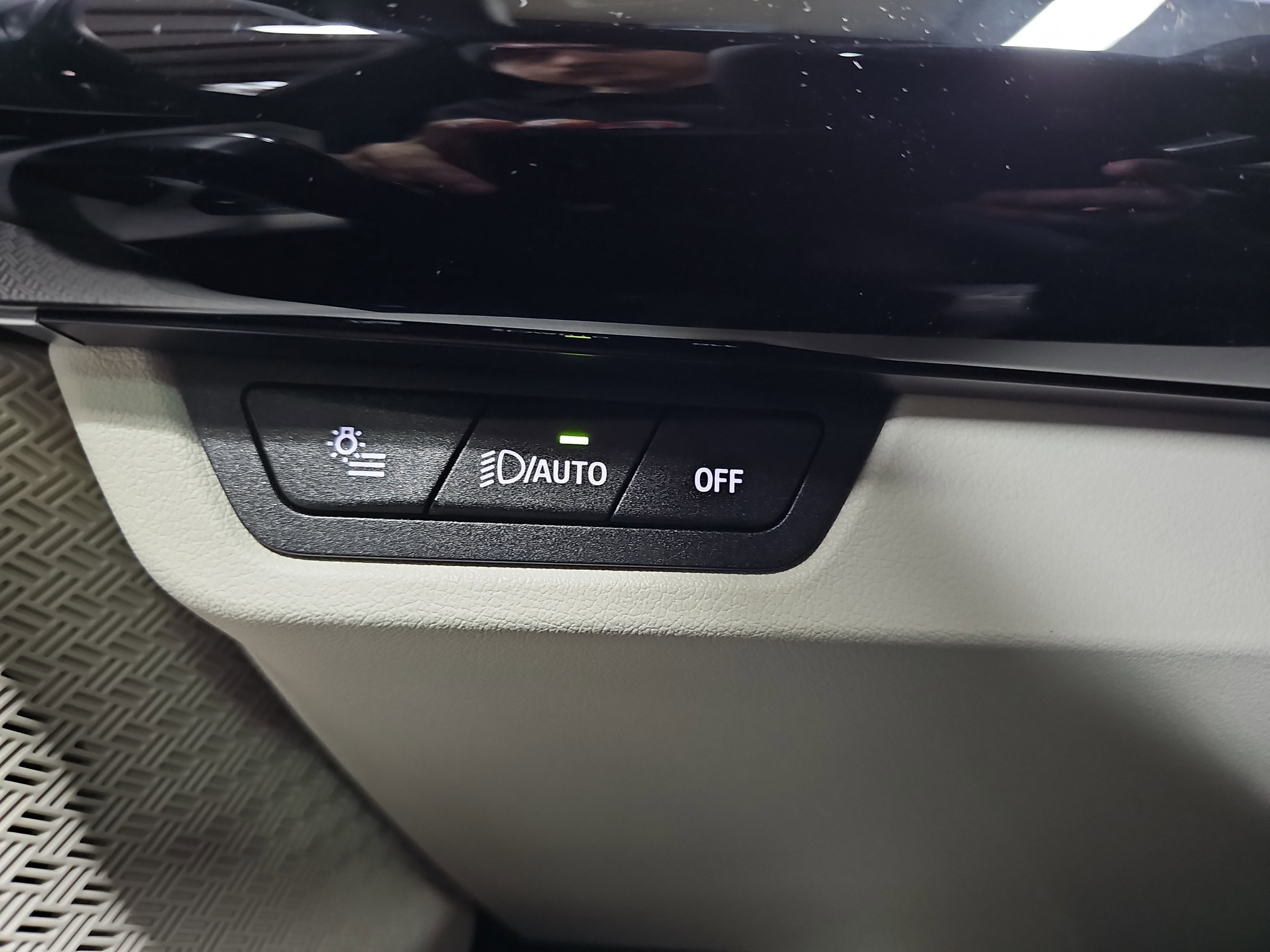 New 2026 BMW X2 xDrive28i w/ Technology Package image 27