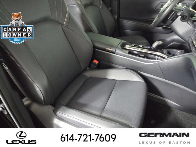 Used 2025 Toyota Crown Platinum AWD/4WD image 30