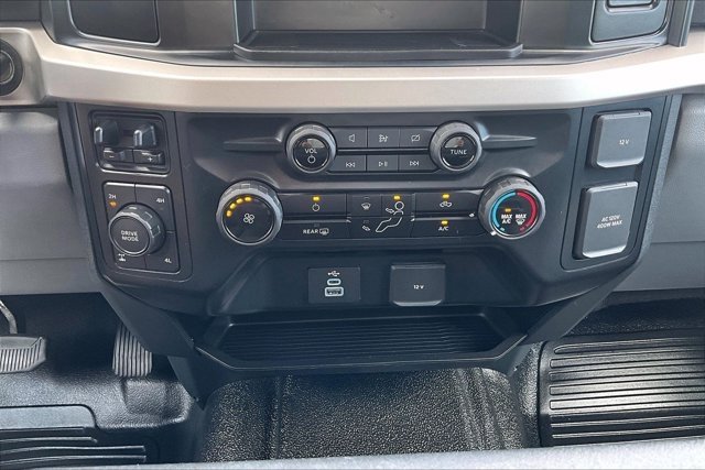Used 2023 Ford F350 XLT w/ FX4 Off-Road Package AWD/4WD image 17