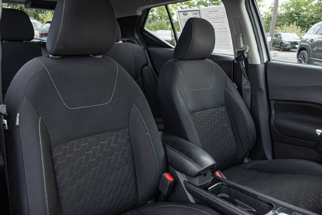 Used 2022 Nissan Kicks SV FWD image 33