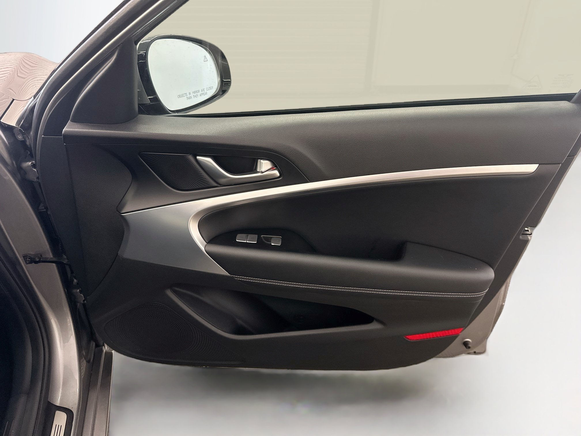 Used 2025 Genesis G70 2.5T AWD/4WD image 33