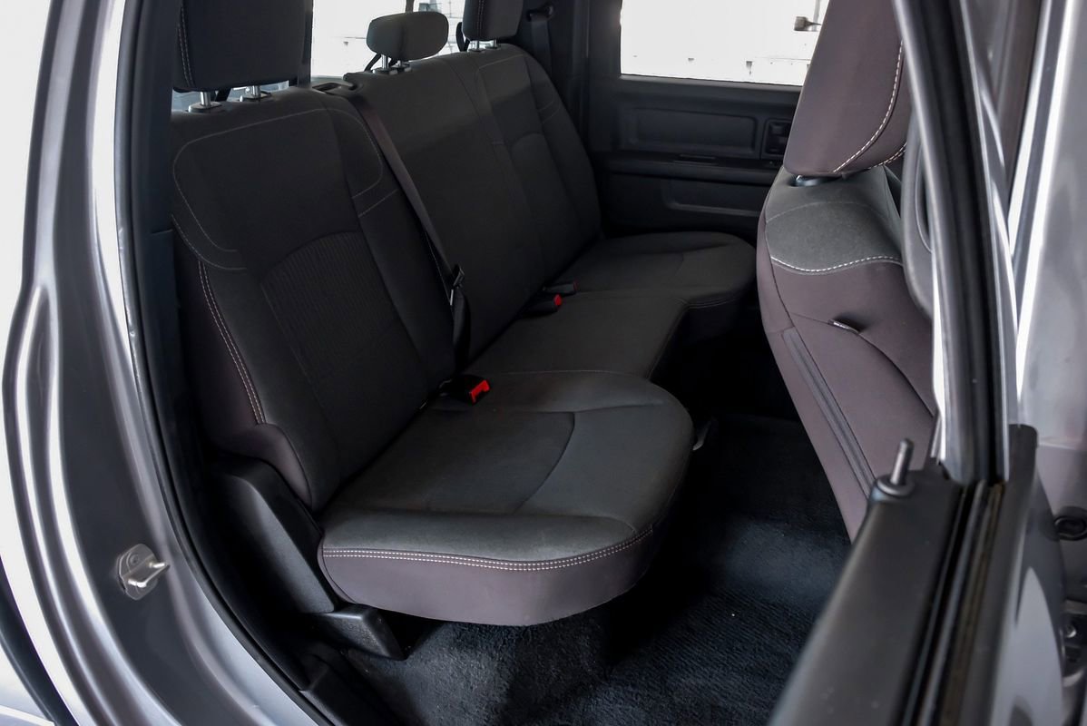 Used 2024 RAM 3500 Tradesman w/ Chrome Appearance Group image 35